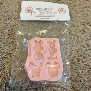 New Mickey Minnie Disney wedding mr mrs cake shape mold resin